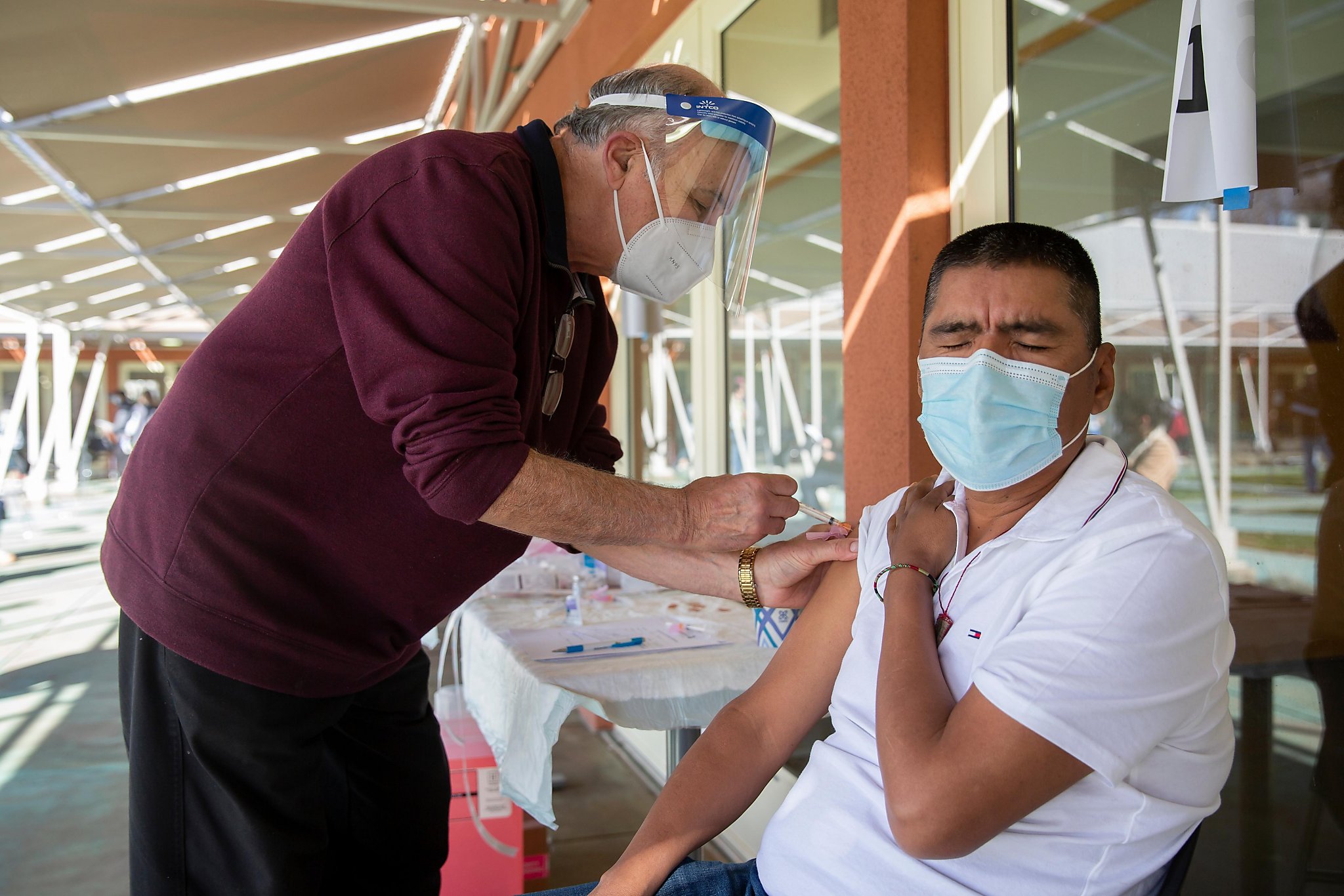 How a grassroots Bay Area vaccine clinic managed to get people ...
