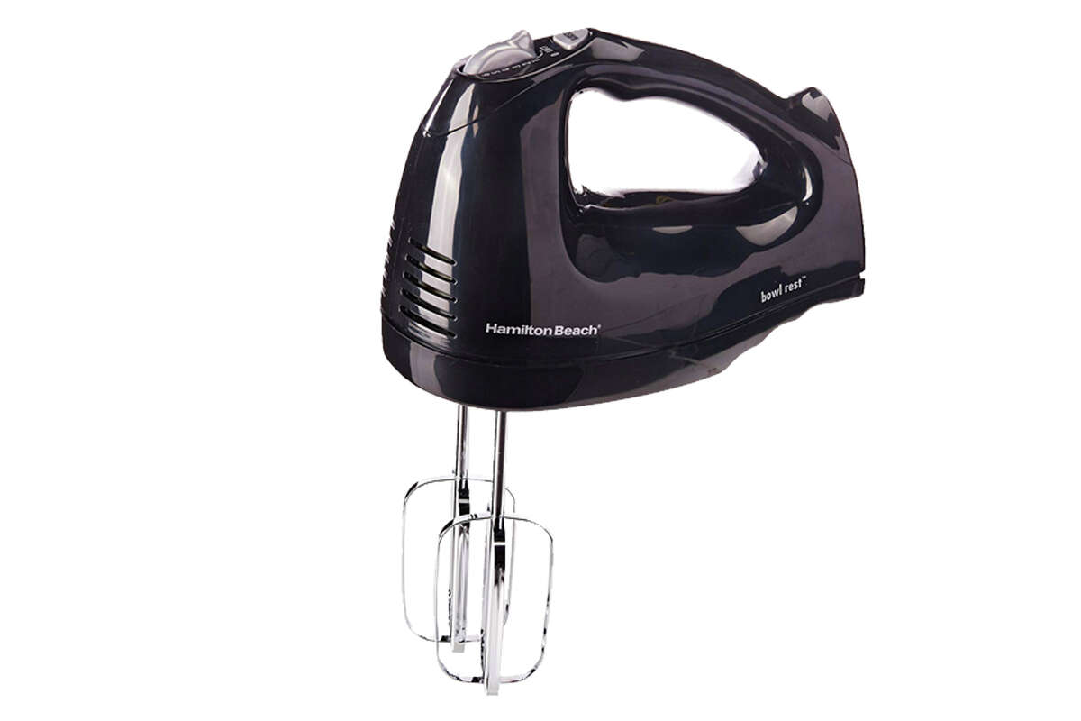 Hamilton Beach 6-Speed Hand Mixer with Snap-On Case for $12.96 at Walmart