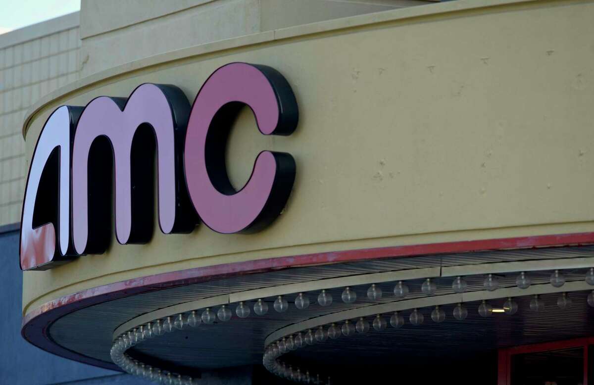 AMC, nation’s largest theater chain, dodges going dark with $900M+