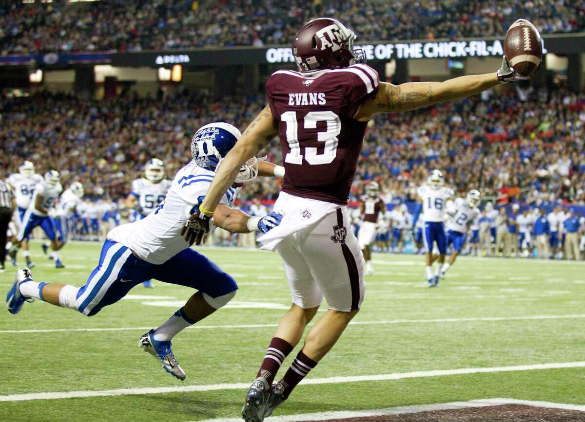 New England Patriots meet with Texas A&M WR Mike Evans 