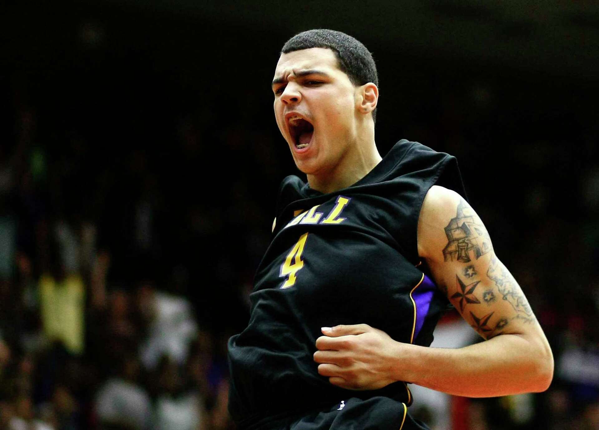 How Mike Evans went from hoops at Galveston Ball to Super Bowl in Tampa Bay
