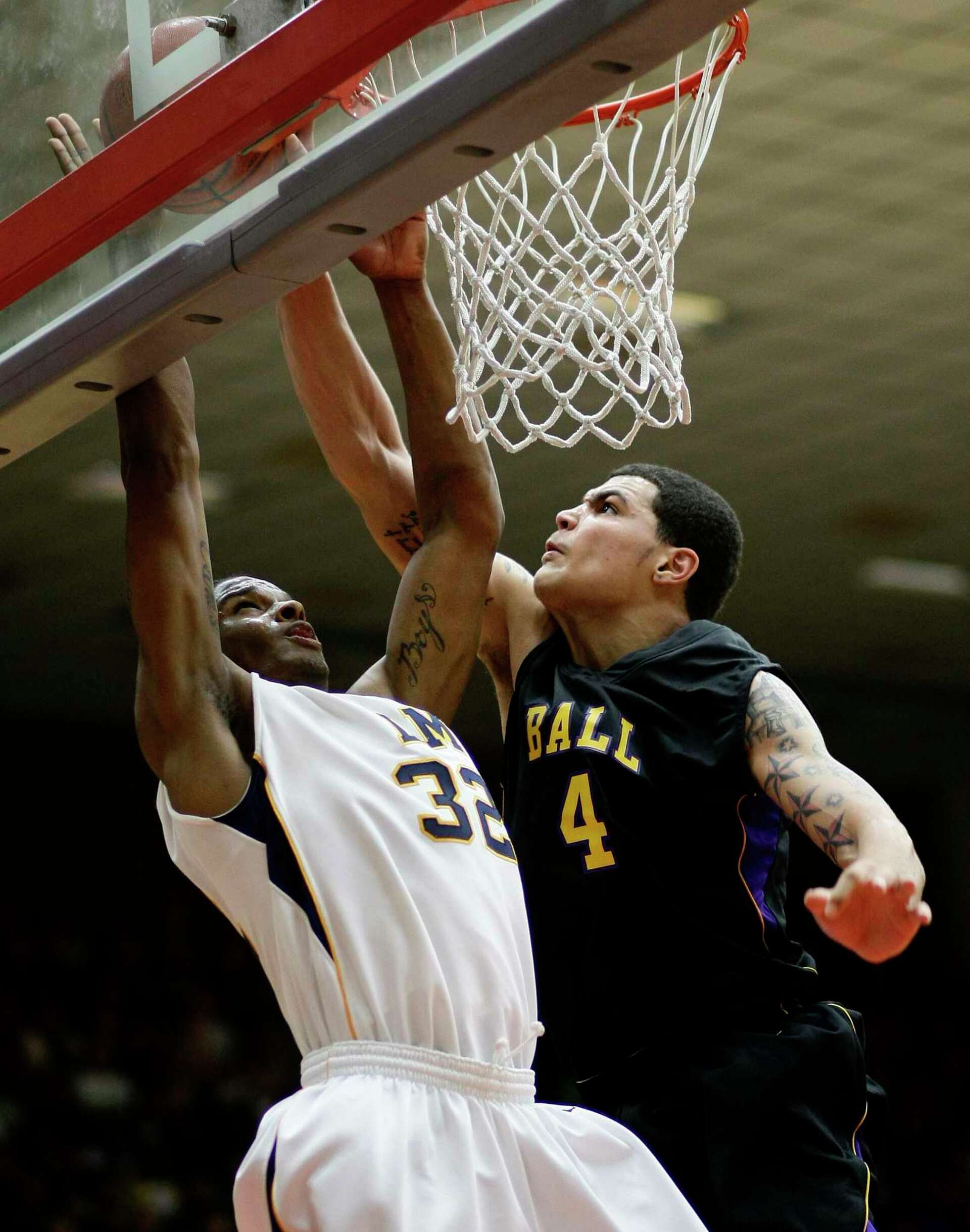 How Mike Evans went from hoops at Galveston Ball to Super Bowl in Tampa Bay