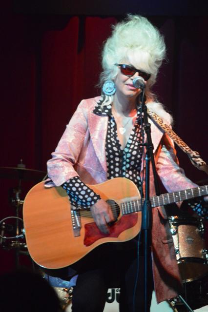 Blues Beat: Celebrate 2021 with the Beehive Queen - Vimarsana News