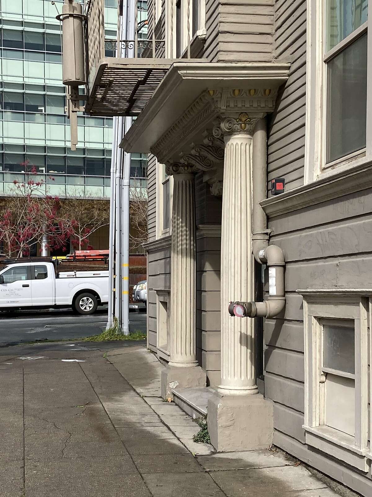 Housing battle in downtown Berkeley — rent-controlled apartments vs. UC ...