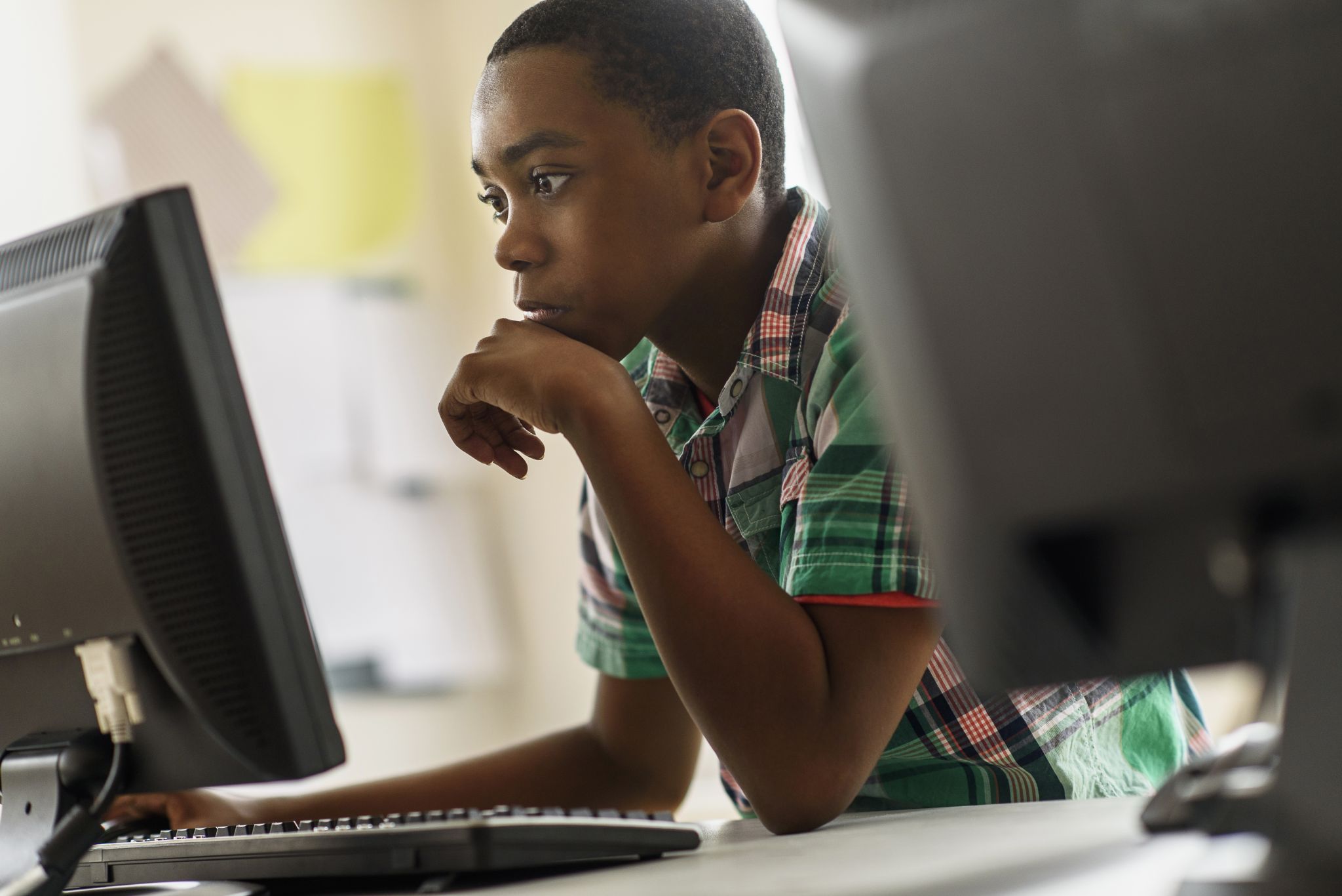 Black, Hispanic students hit hardest by COVID school closures - Vimarsana News