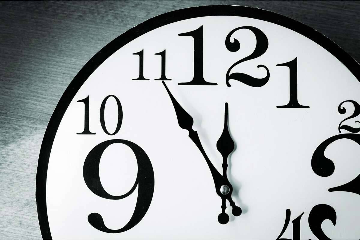Doomsday Clock Does not advance and stays 100 seconds from the
