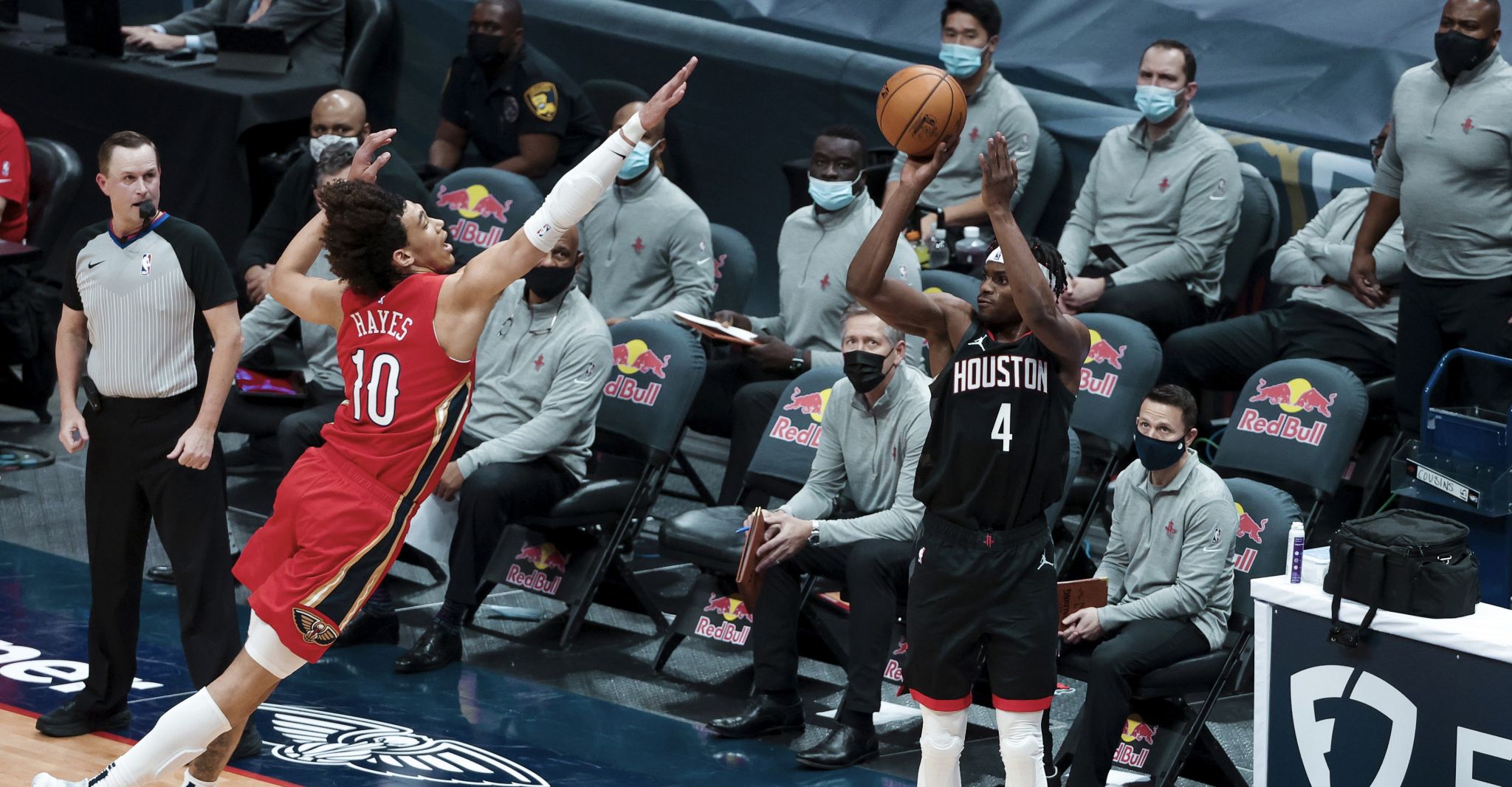 3-pointers: Rockets trade talk and a win over Pelicans