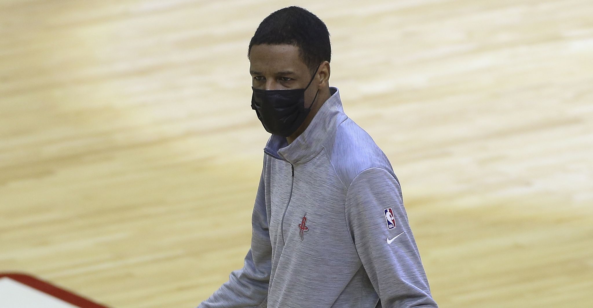 Rockets plan team dinner, get history lesson