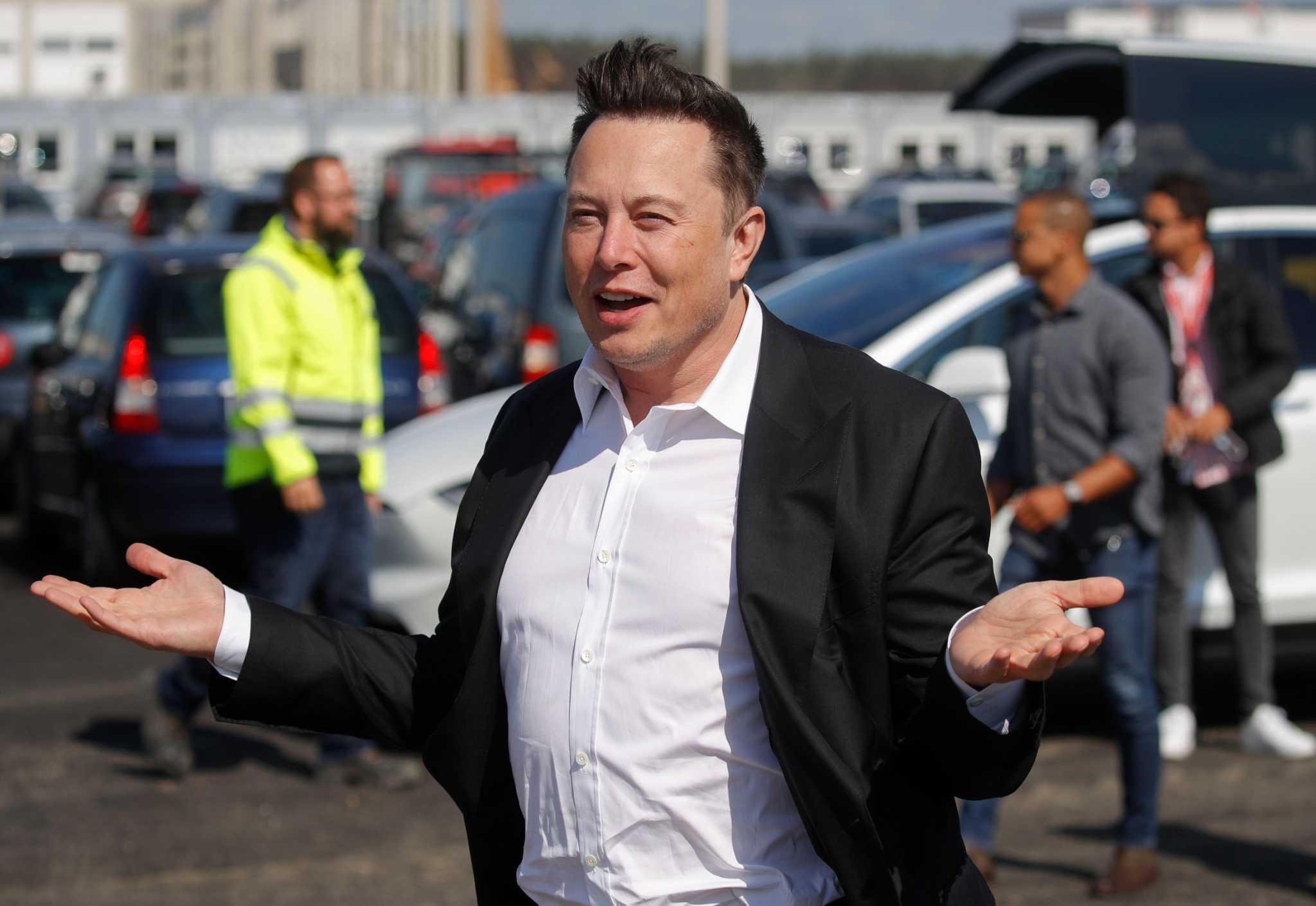 Elon Musk Is Stepping In To Aid Our Power Grid With A Literal Giant Battery 8171