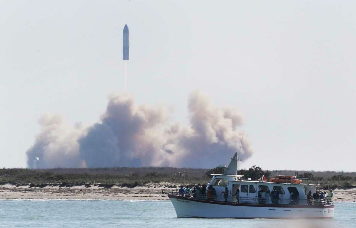 The liftoff of SpaceX Starship SN9on Tuesday went perfectly, but the return didn’t fare well. “We’ve just go to work on that landing a little bit,” said John Insprucker, a SpaceX engineer.