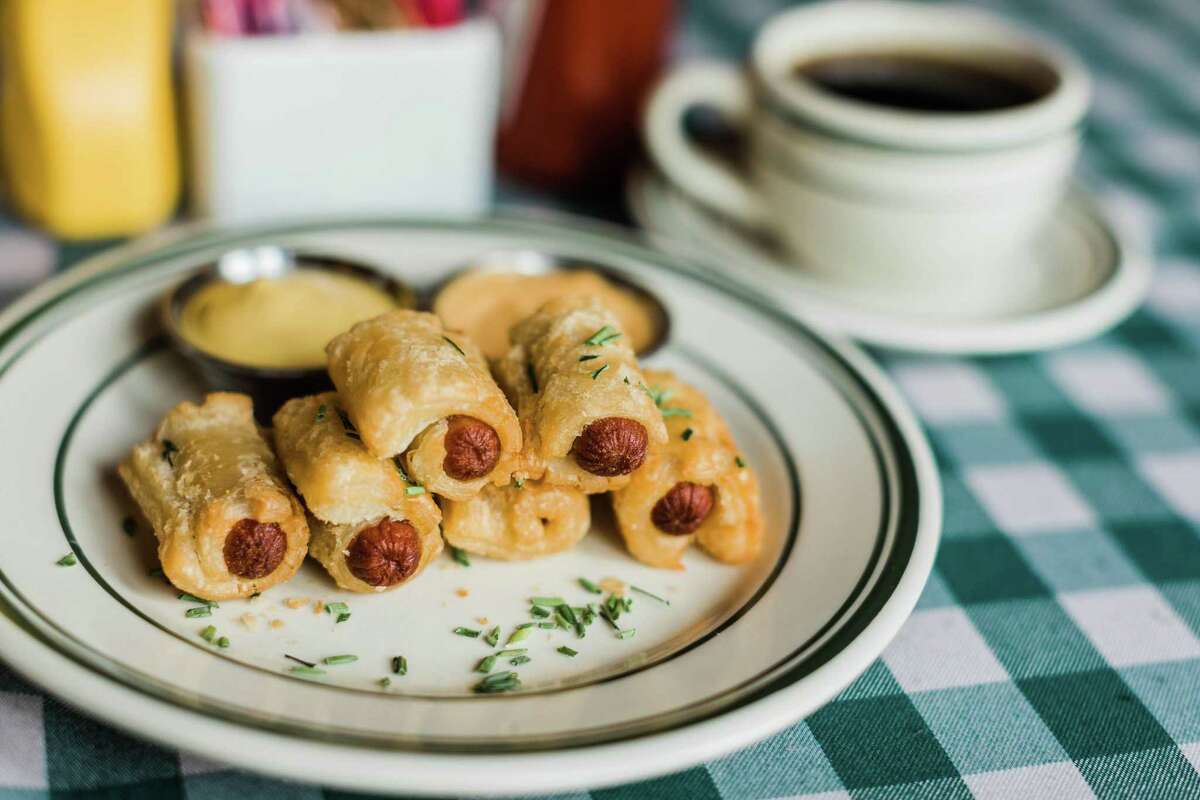 Pigs in a blanket are the perfect Super Bowl party food
