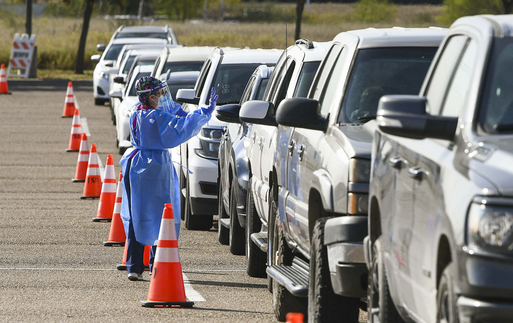 Laredo's vaccine waitlist system sees over 1.4M hits in first hour - Vimarsana News