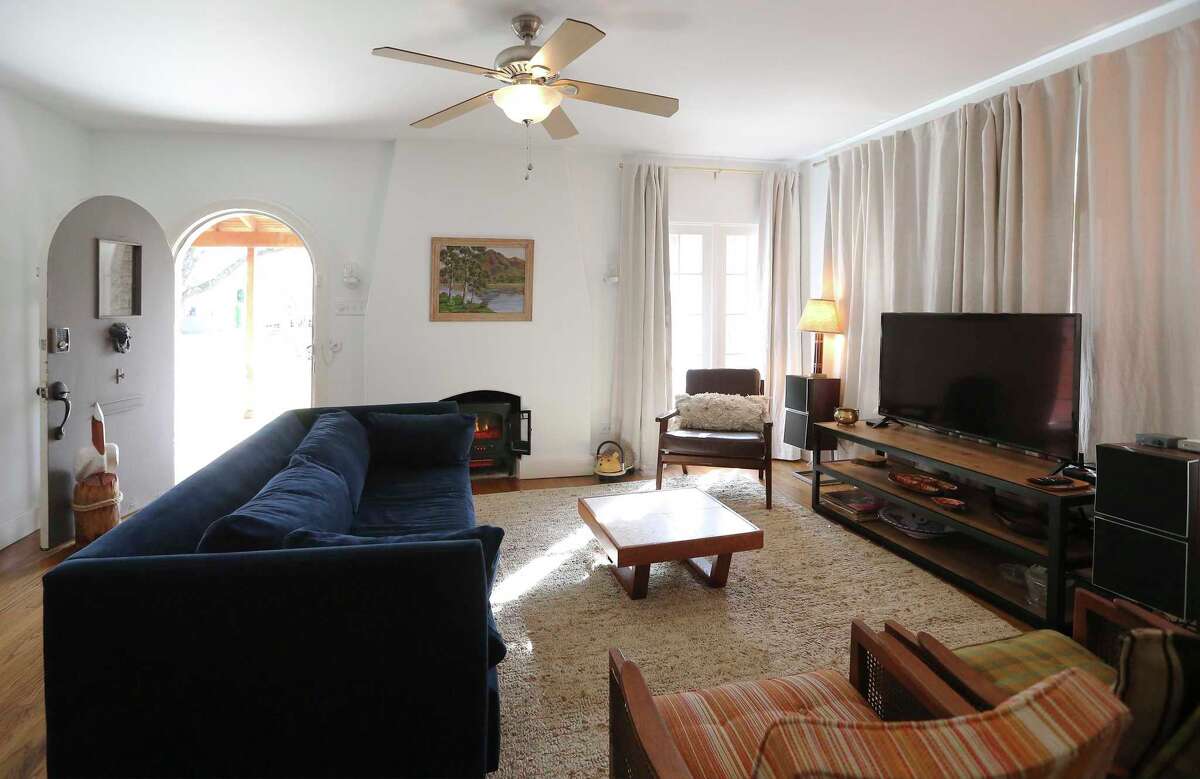 Mahncke Park duplex transformed into luxury Airbnb with a midcentury