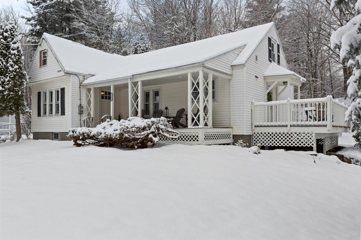 House of the Week: Bungalow in Wynantskill - Vimarsana News