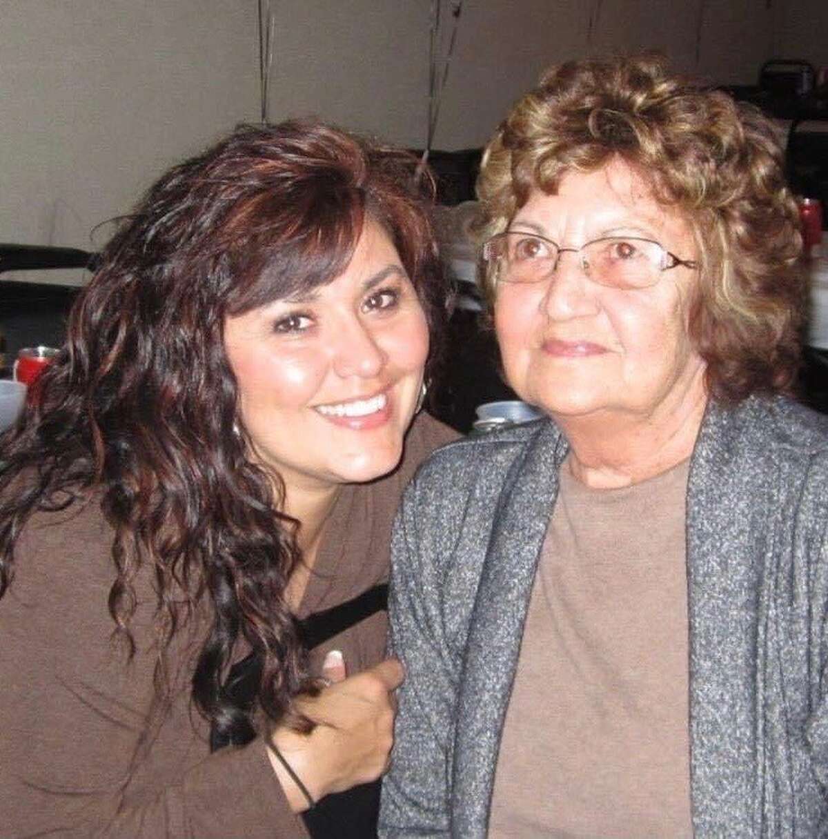 Hobby airport traveler Shara Fisher tracked down the bracelet with her mother's ashes with the help of another traveler and the power of Facebook.