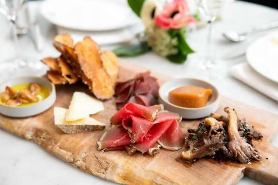 Valentine's Day Romantic Dinner - Maximilien - French Romantic Restaurant - Pike Place Market, Downtown Seattle