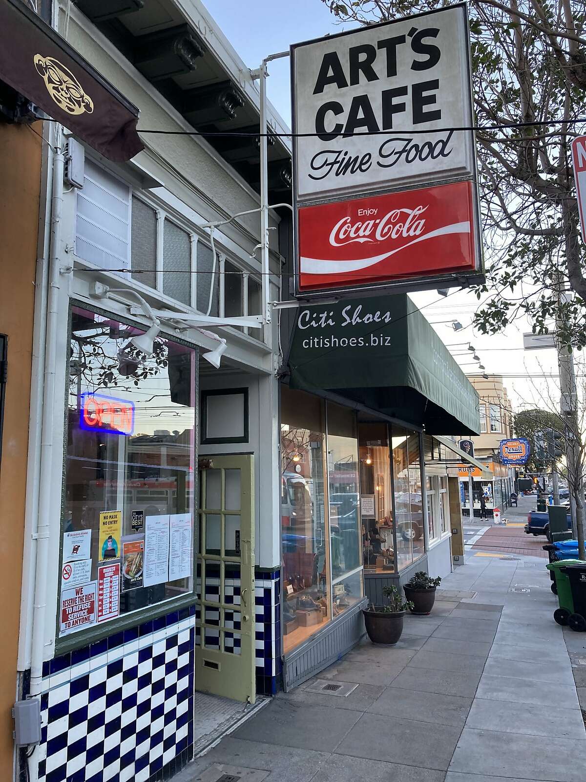 Art’s Cafe, a beloved 31-year-old Inner Sunset diner that closed in July when its owners retired, reopened Friday even after fans thought its cozy narrow counter and hash brown sandwiches were gone forever.