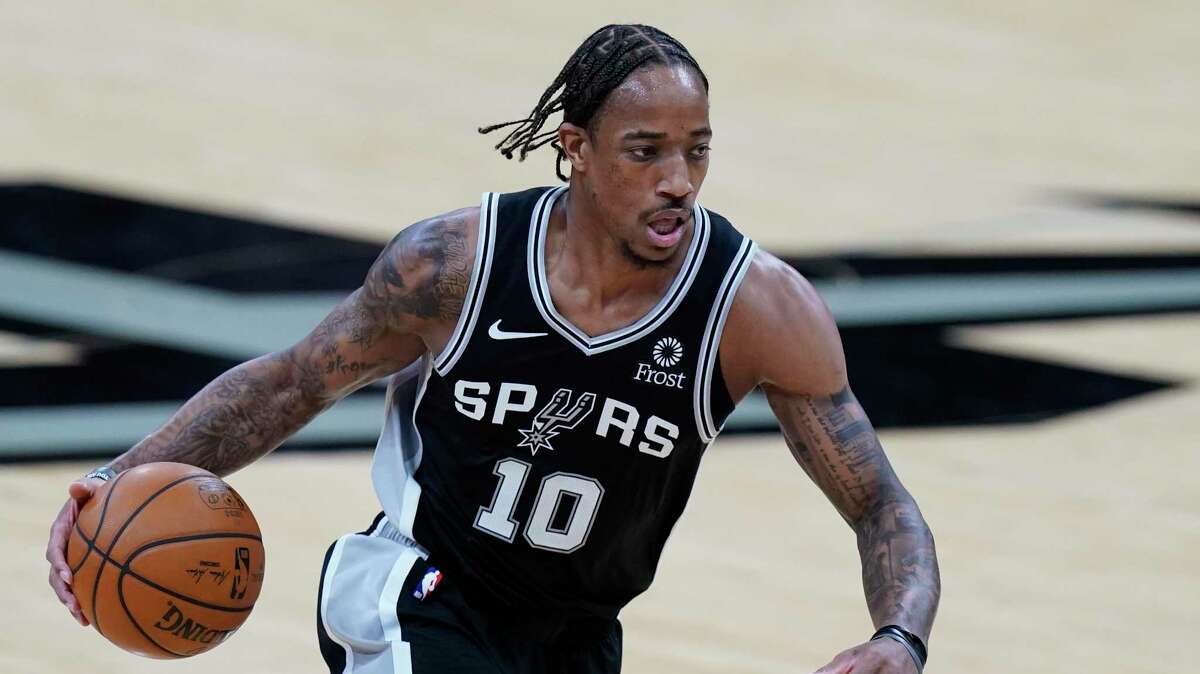 San Antonio Spurs' DeMar DeRozan no longer looking north