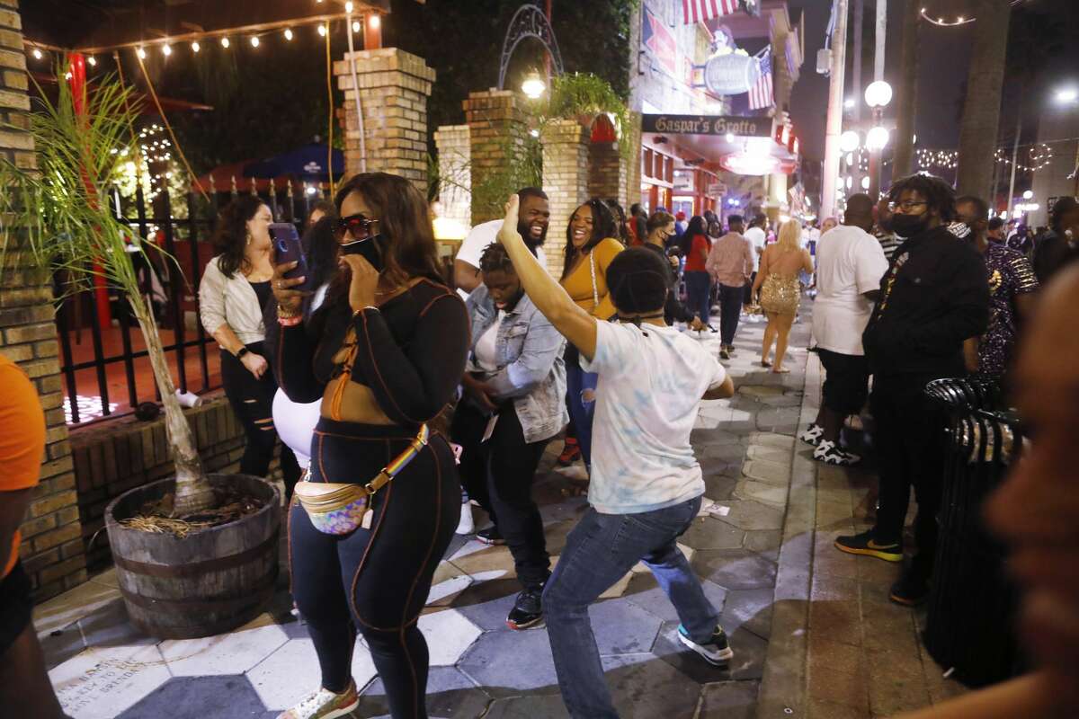 Tampa officials condemn weekend Super Bowl parties