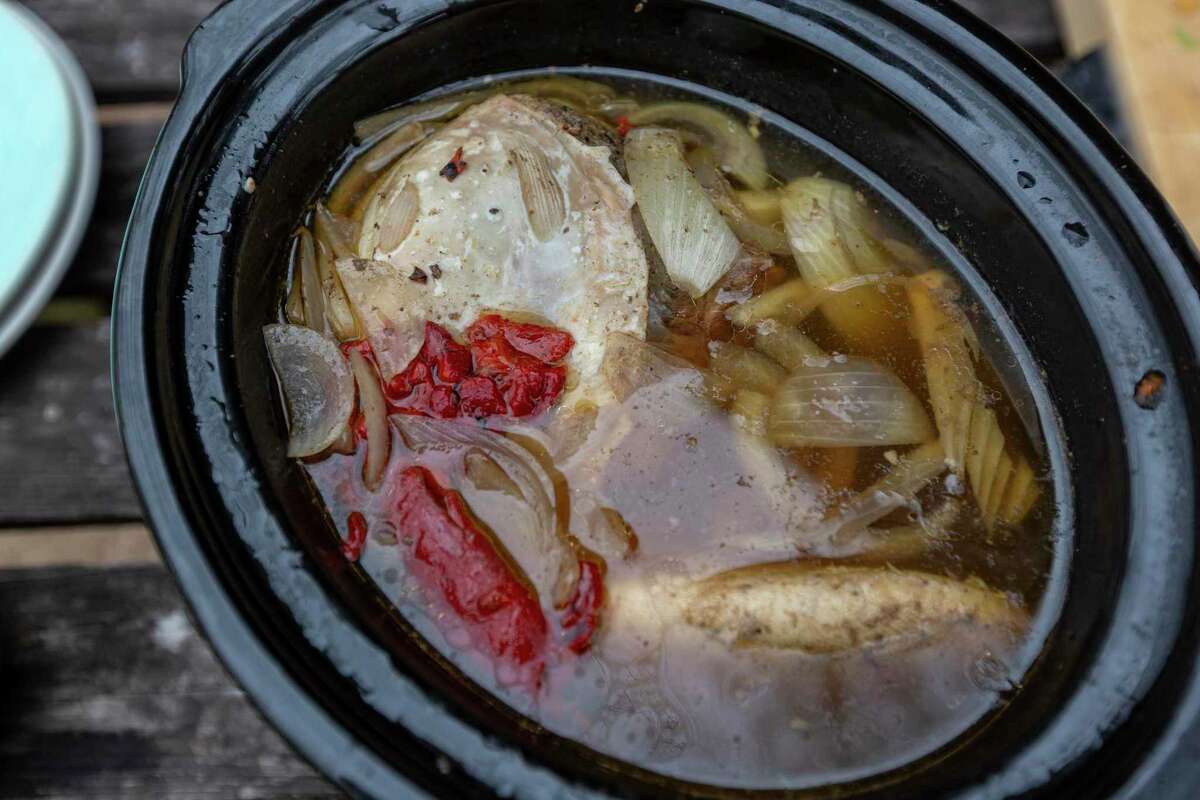 How to cook beef tongue (lengua) 3 different ways at home in a slow
