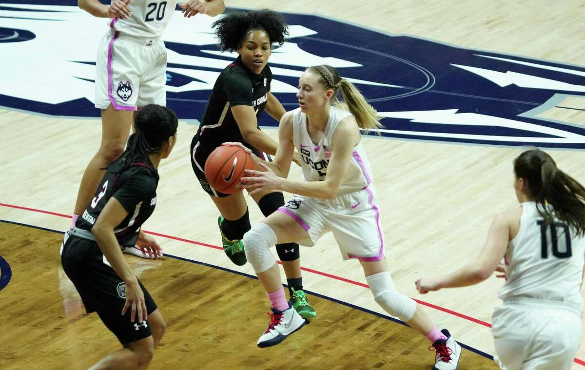 Feb 8, 2021; Storrs, Connecticut, USA; UConn Huskies guard Paige Bueckers (5) moves the ball against the South Carolina Gamecocks in the first half at Harry A. Gampel Pavilion. Mandatory Credit: David Butler II-USA TODAY Sports