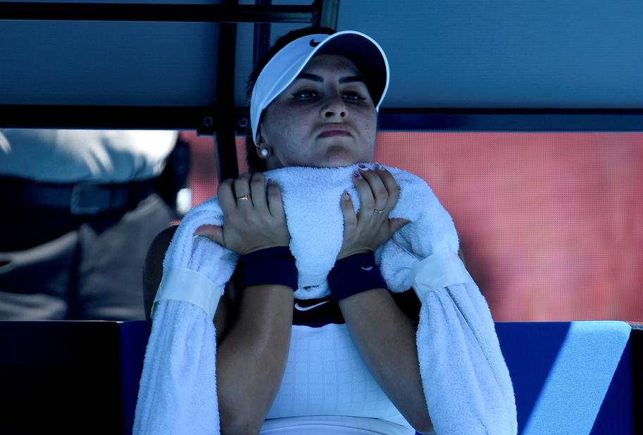 Andreescu&rsquo;s comeback stalls with loss at Australian Open; Serena wins