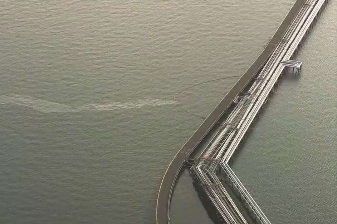 600 Gallons Of Oil Pour Into San Francisco Bay From Leak At Chevron 