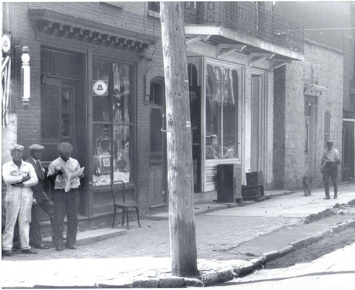 Congress Street en 1931 abritait la communauté noire de Saratoga Springs.
