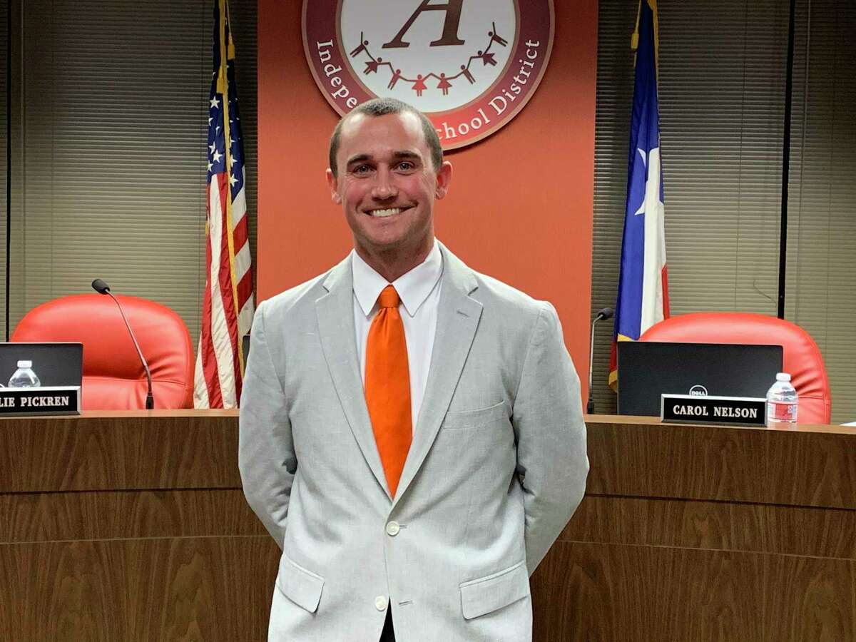 James Gage has been hired as Alvin High School’s head football coach and assistant athletic director.
