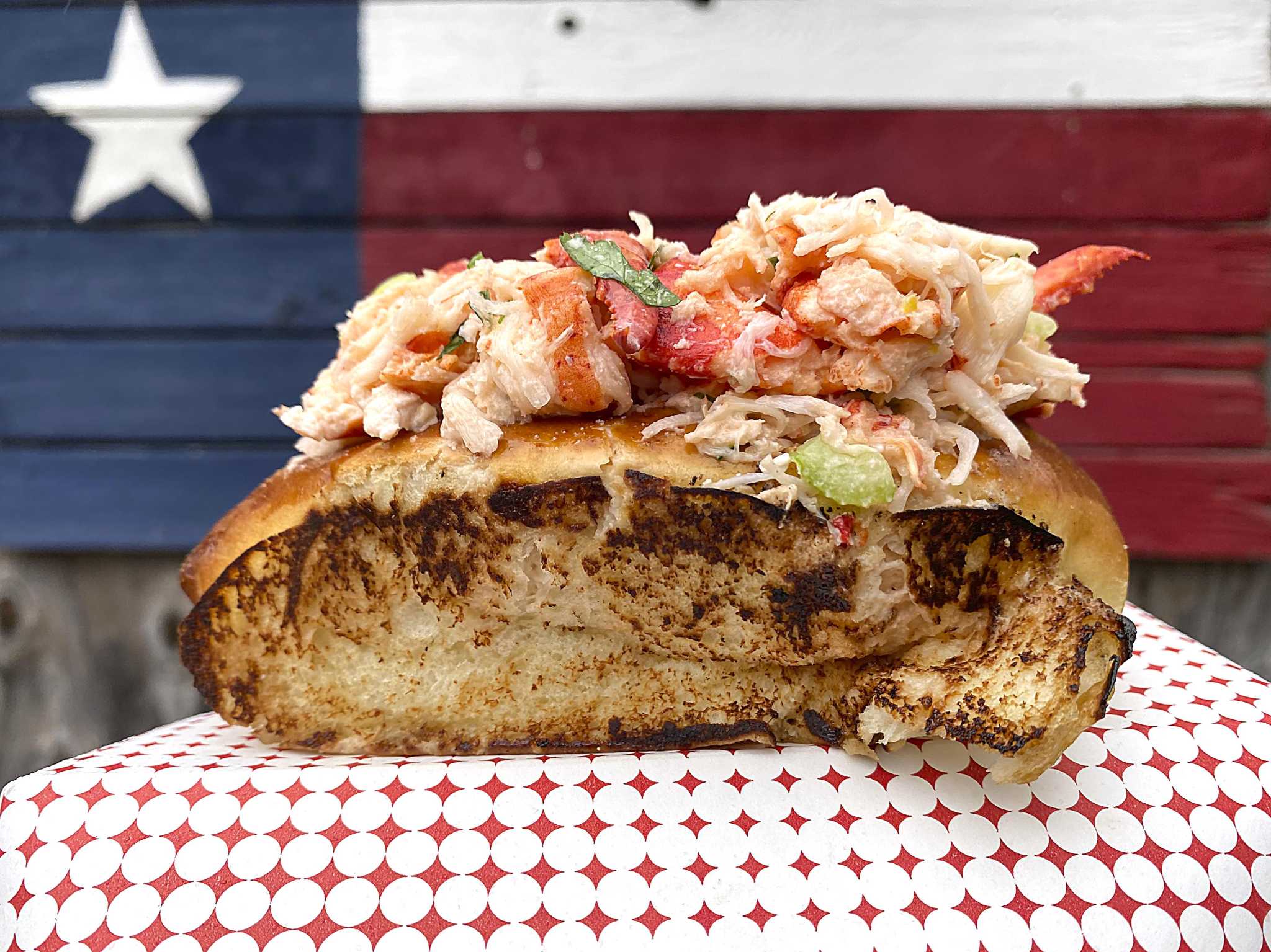 Lobster Rolls At San Antonio Food Truck Masshole Are So Good They Sell Out In A Couple Of Hours