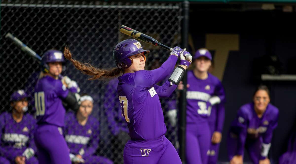 8 reasons to get fired up for University of Washington softball