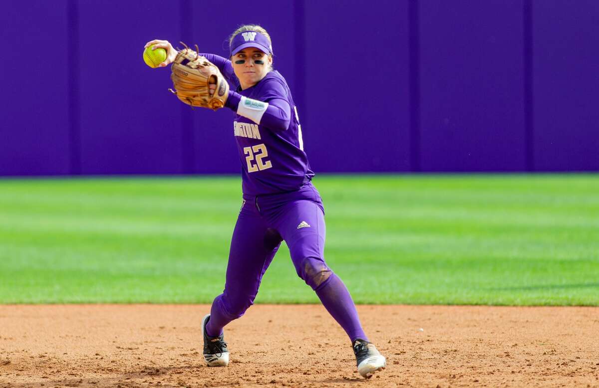 8 reasons to get fired up for University of Washington softball