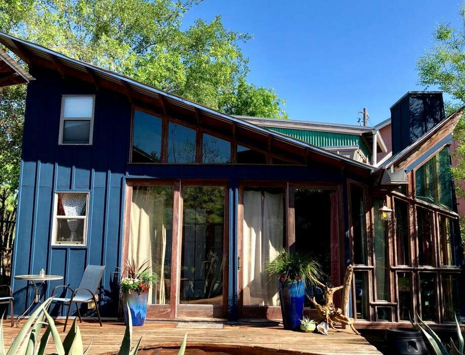Eco-cabin with yoga retreat: 3 hours and 39 minutes from Houston. Photo: GlampingHub.com