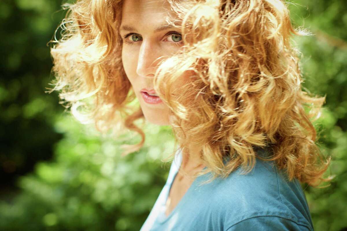 ‘I Go From Flower To Flower Now’: Sophie B. Hawkins Talks About Living ...