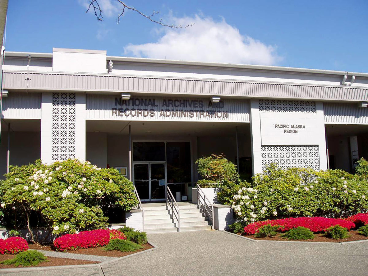 Federal judge blocks sale, closure of Seattle's National Archives building - Vimarsana News