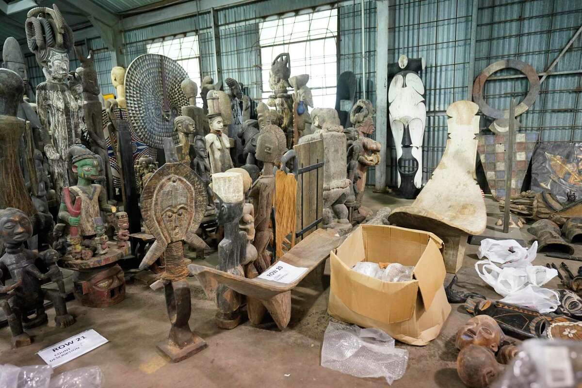 An African art collector plans to create a museum. Why is Harris County