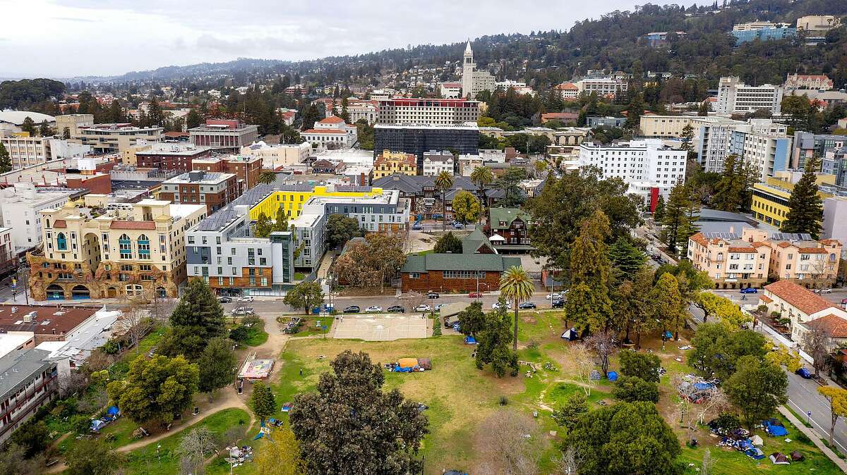 UC Berkeley plans to construct a building of up to 17 stories for student housing on the site of People’s Park, long a refuge for homeless people. A second building would have 150 beds for supportive housing.