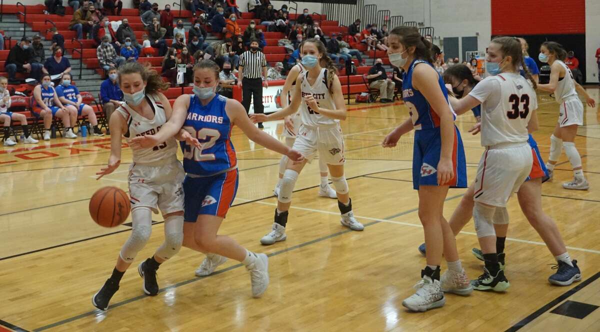 Reed City and Chippewa Hills boys, girls square off in Friday CSAA