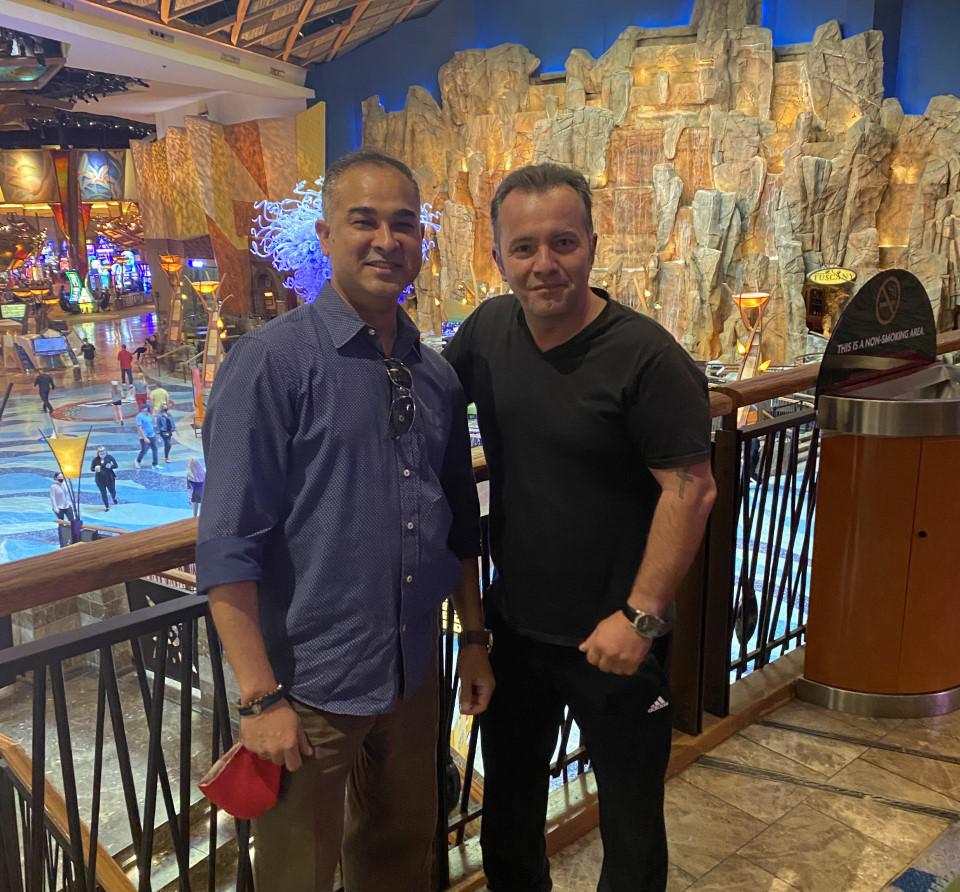 New Milford sports bar offers comfort food inspired by owners’ NY roots