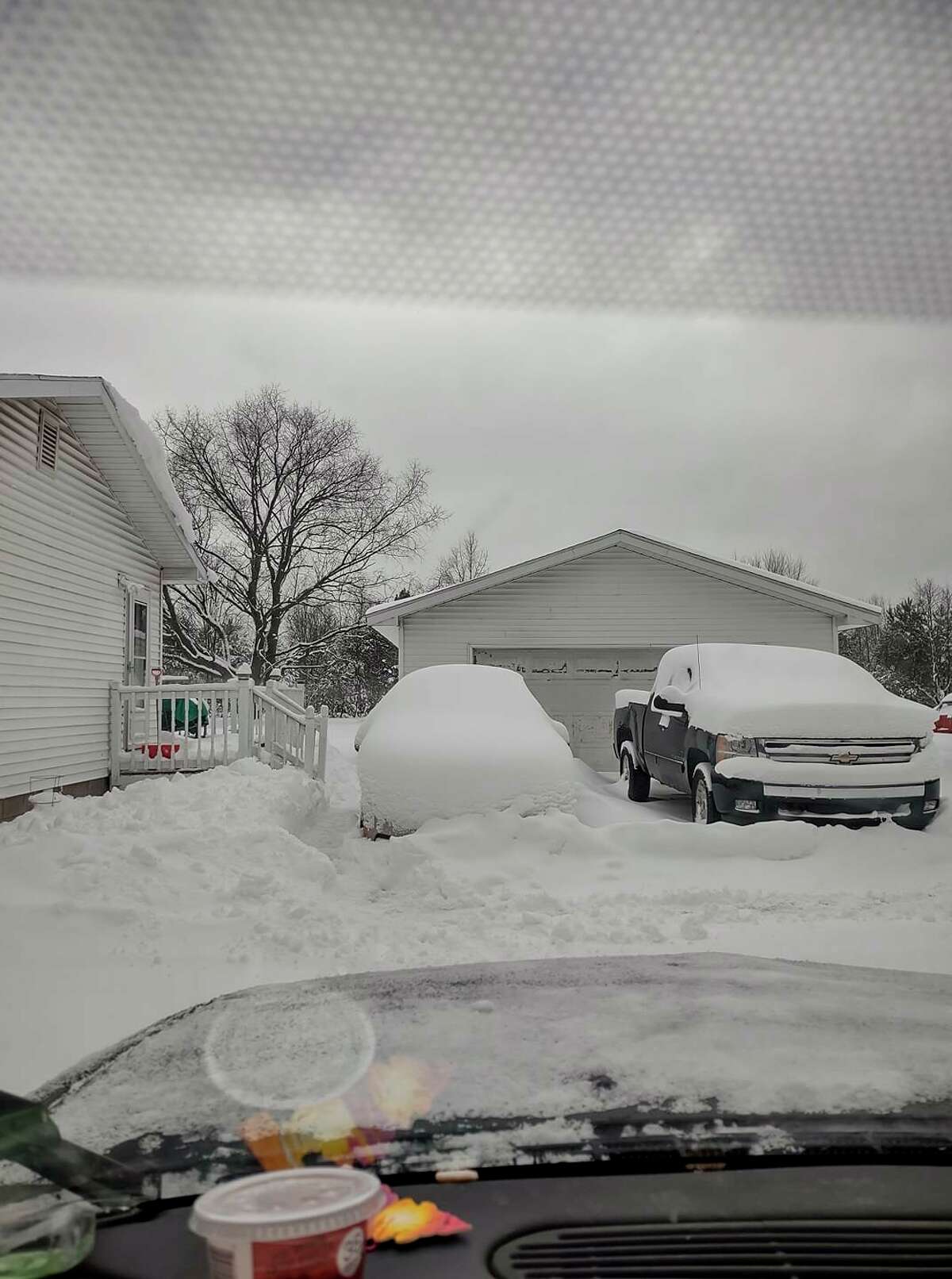PHOTOS Lake effect snow continues in Manistee County
