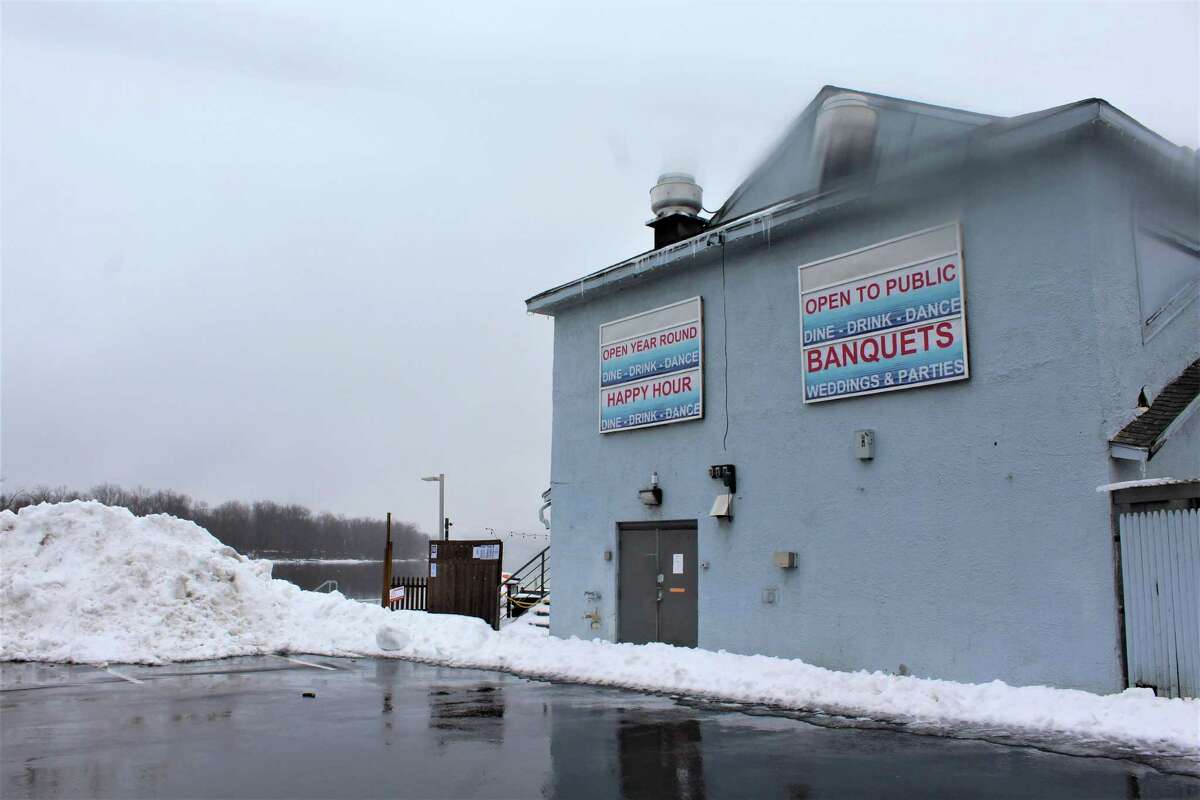 The Mattabesett Canoe Club, 80 Harbor Drive in Middletown, has closed.