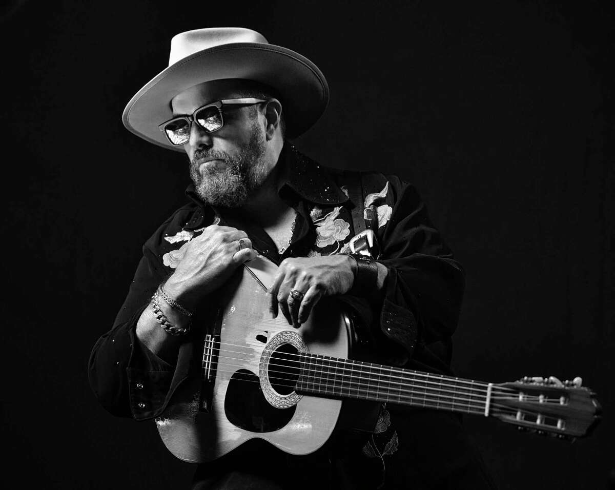 Raul Malo from The Mavericks talks about performing and 'keeping the