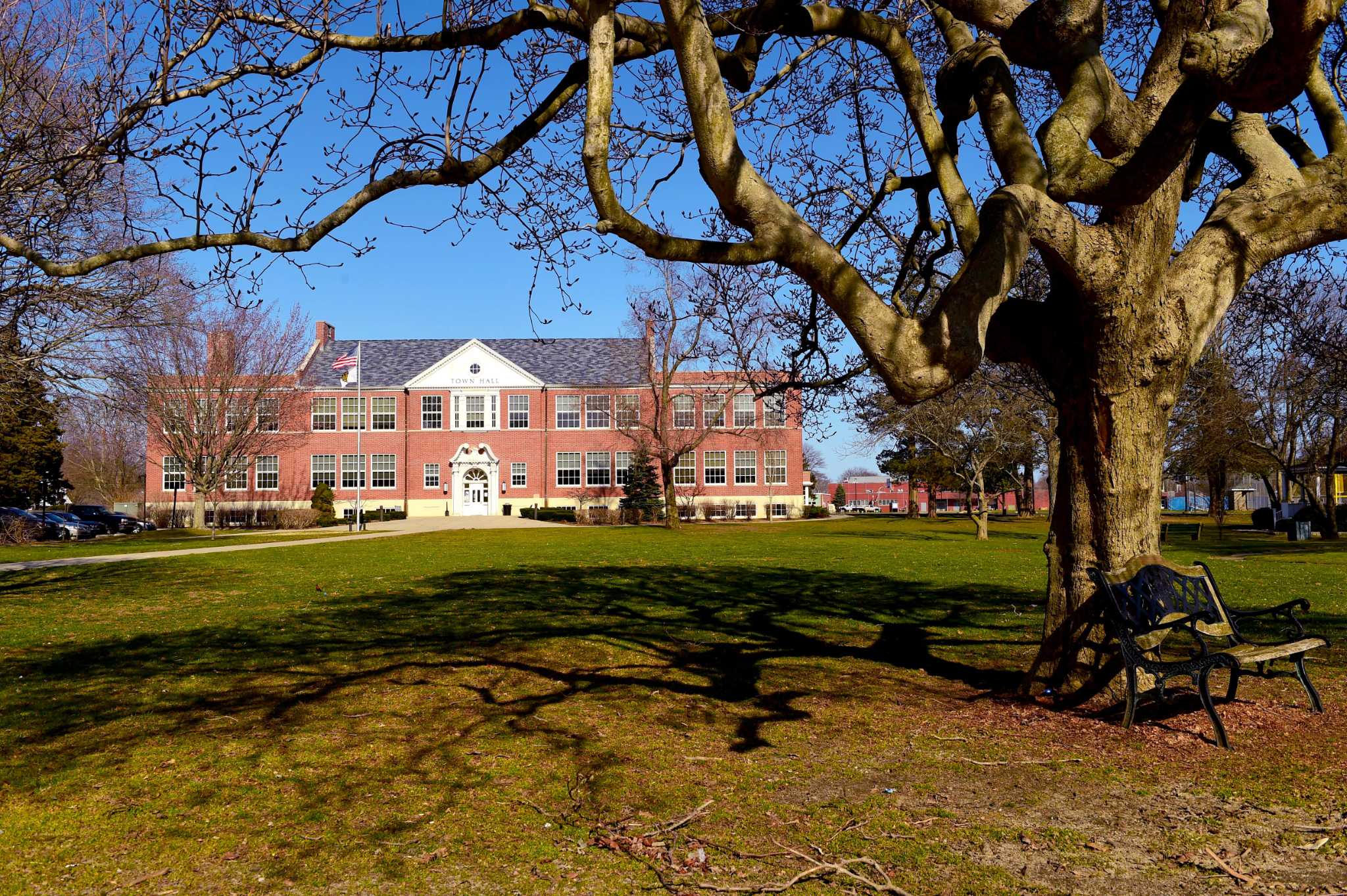 Police chief tops Old Saybrook list of highestpaid employees