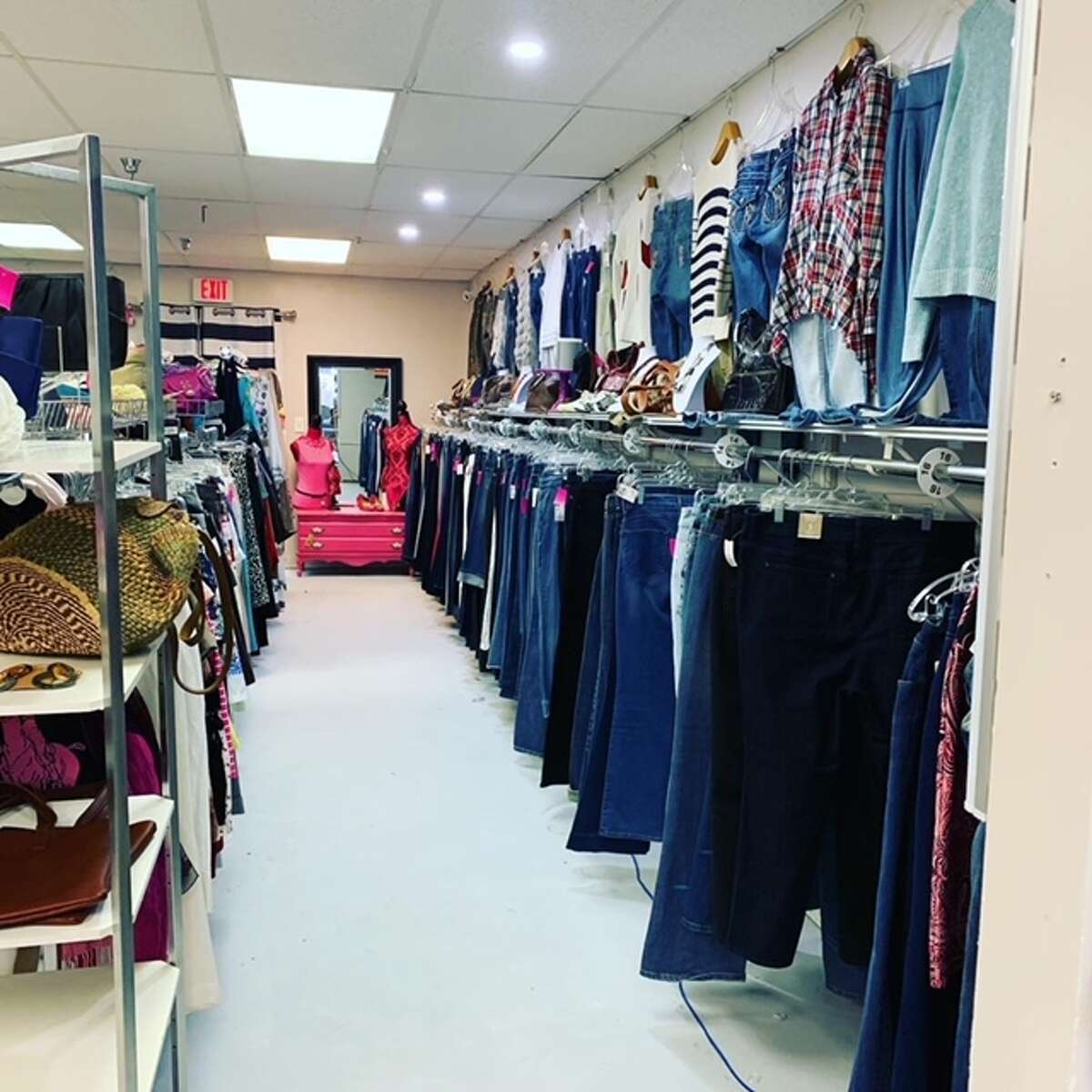 Fifi’s Frocks and Frills in Guilderland closing