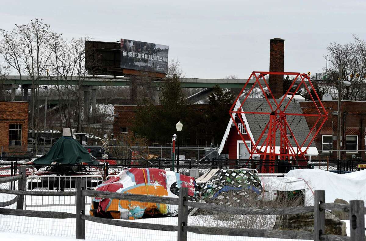 Amusement park openings 'a big deal' Amusement park openings 'a big deal'