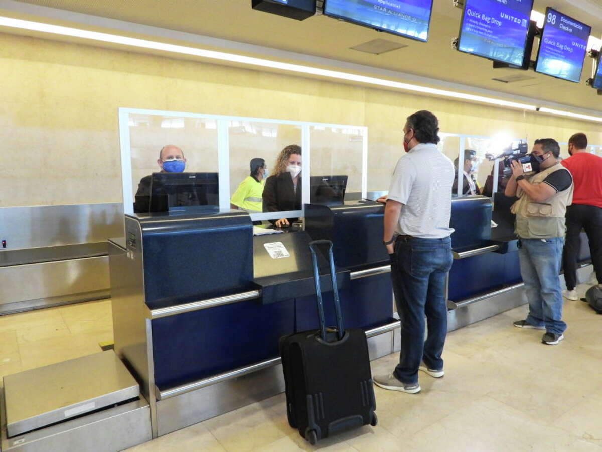 Sen. Ted Cruz, back in Houston, calls controversial Cancún ...