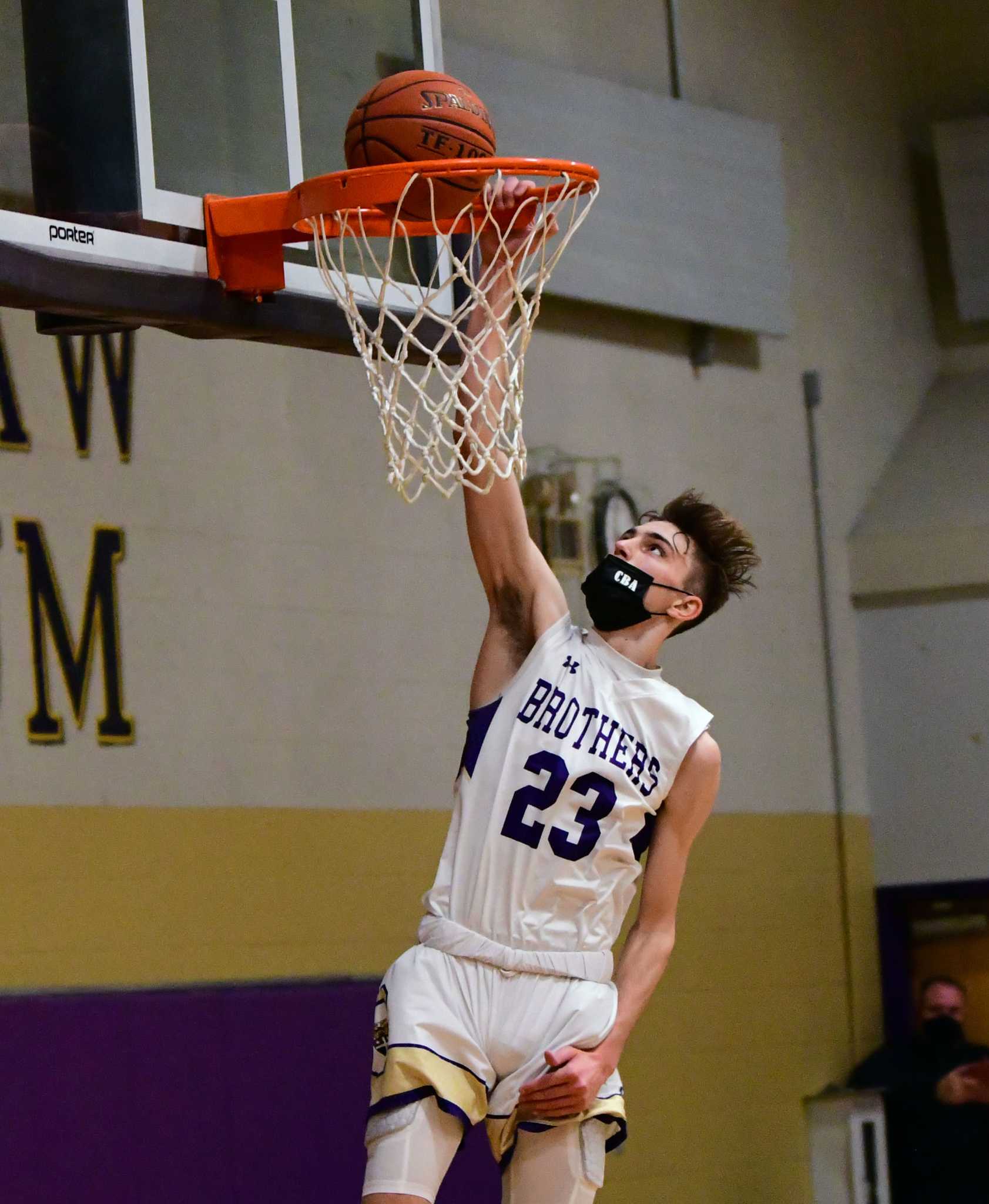 CBA displays different ways to win in beating Guilderland