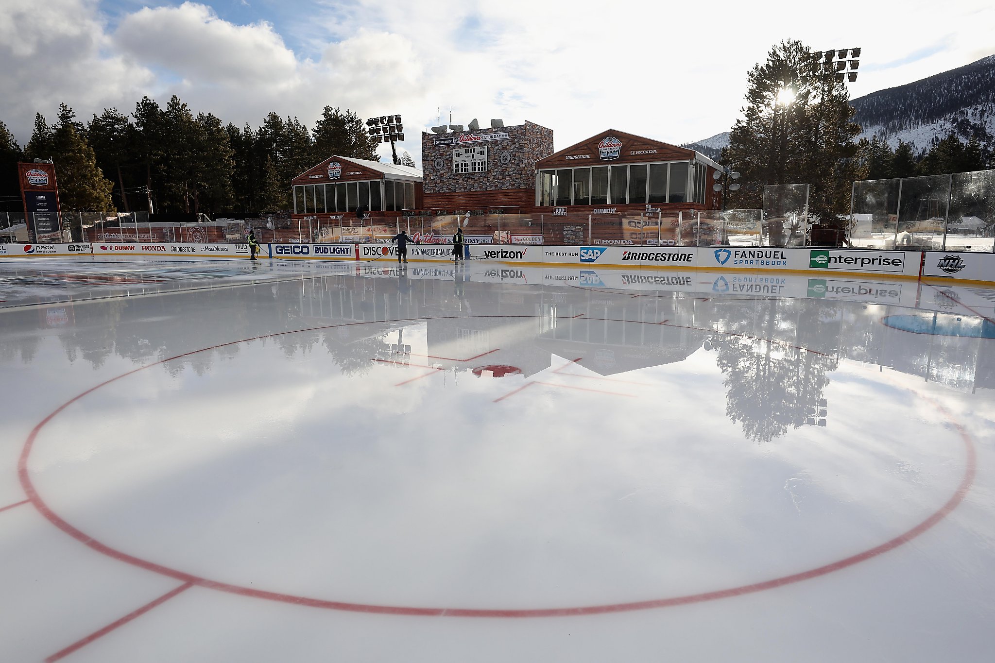 Tahoe setting is &lsquo;mic drop&rsquo; moment for outdoor NHL games