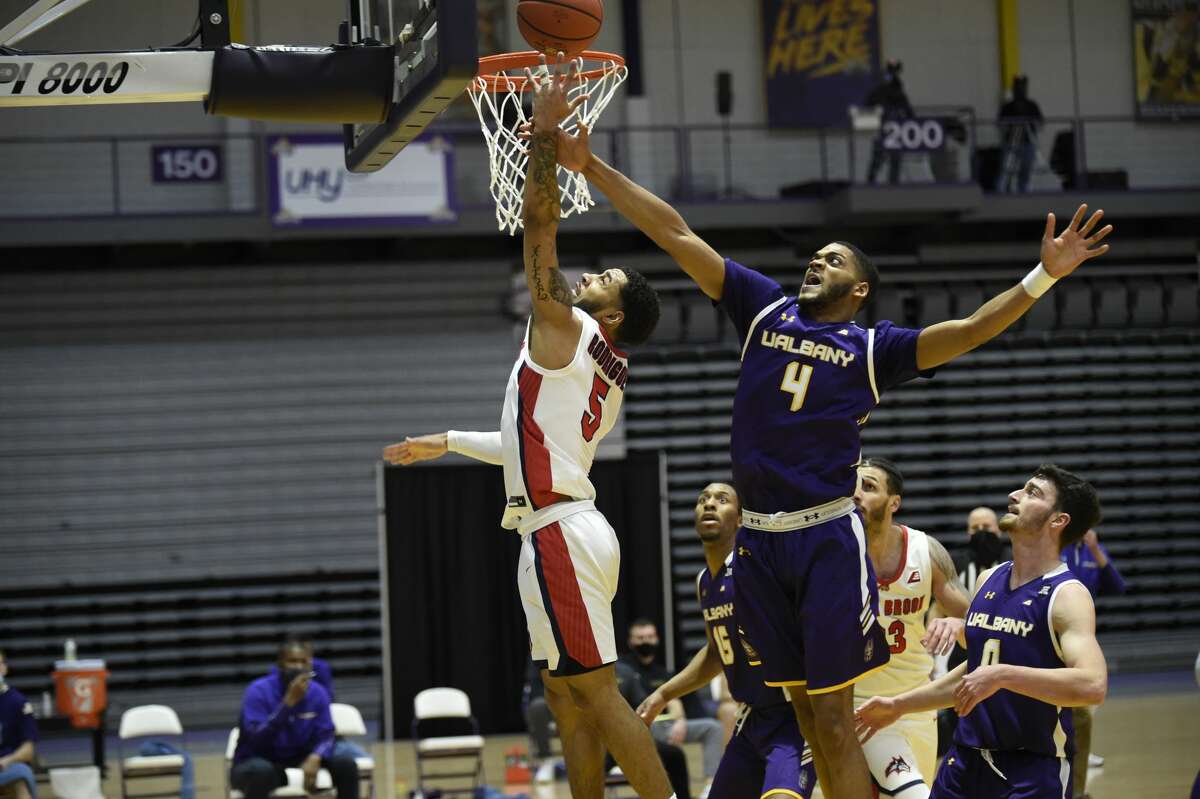 Jarvis Doles (4), who has entered the transfer portal, said he wants to get better acquainted with new UAlbany coach Dwayne Killings before making any decisions on whether he will stay at the school or look elsewhere. (Kathleen Helman/UAlbany athletics)