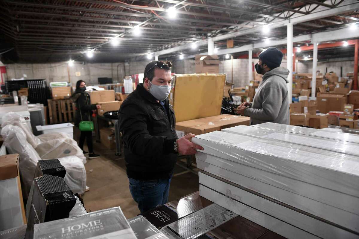 New ‘Bargain Basement’ in North Haven the goto for deal hunters